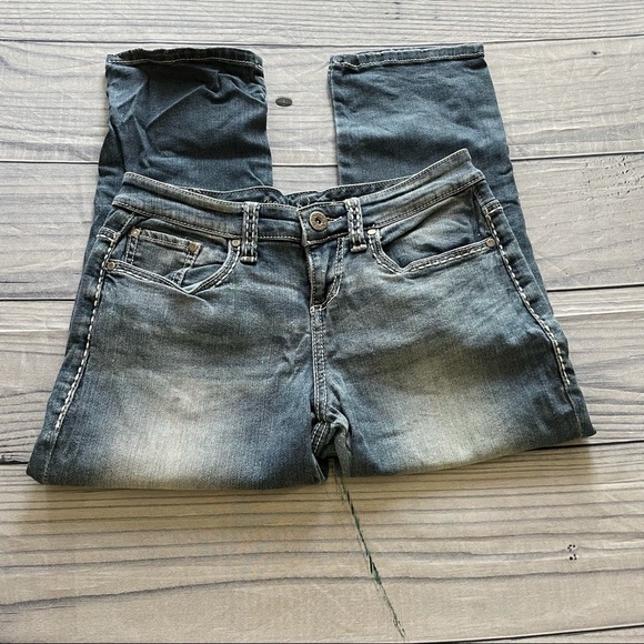 ✅HOST Pick✅ Maurices Cropped Jeans, Size 3/4 - Picture 4 of 9